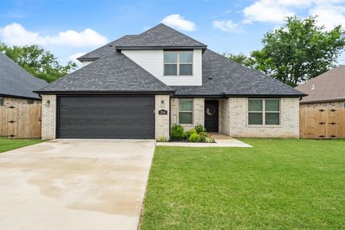 704 W Taylor, Siloam Springs, AR, 72761-3077 | Card Image