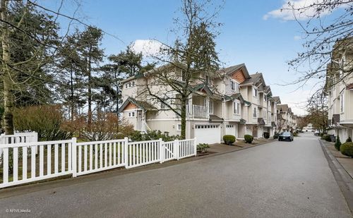 48-12711 64 Ave, Surrey, BC, V3W1X1 | Card Image