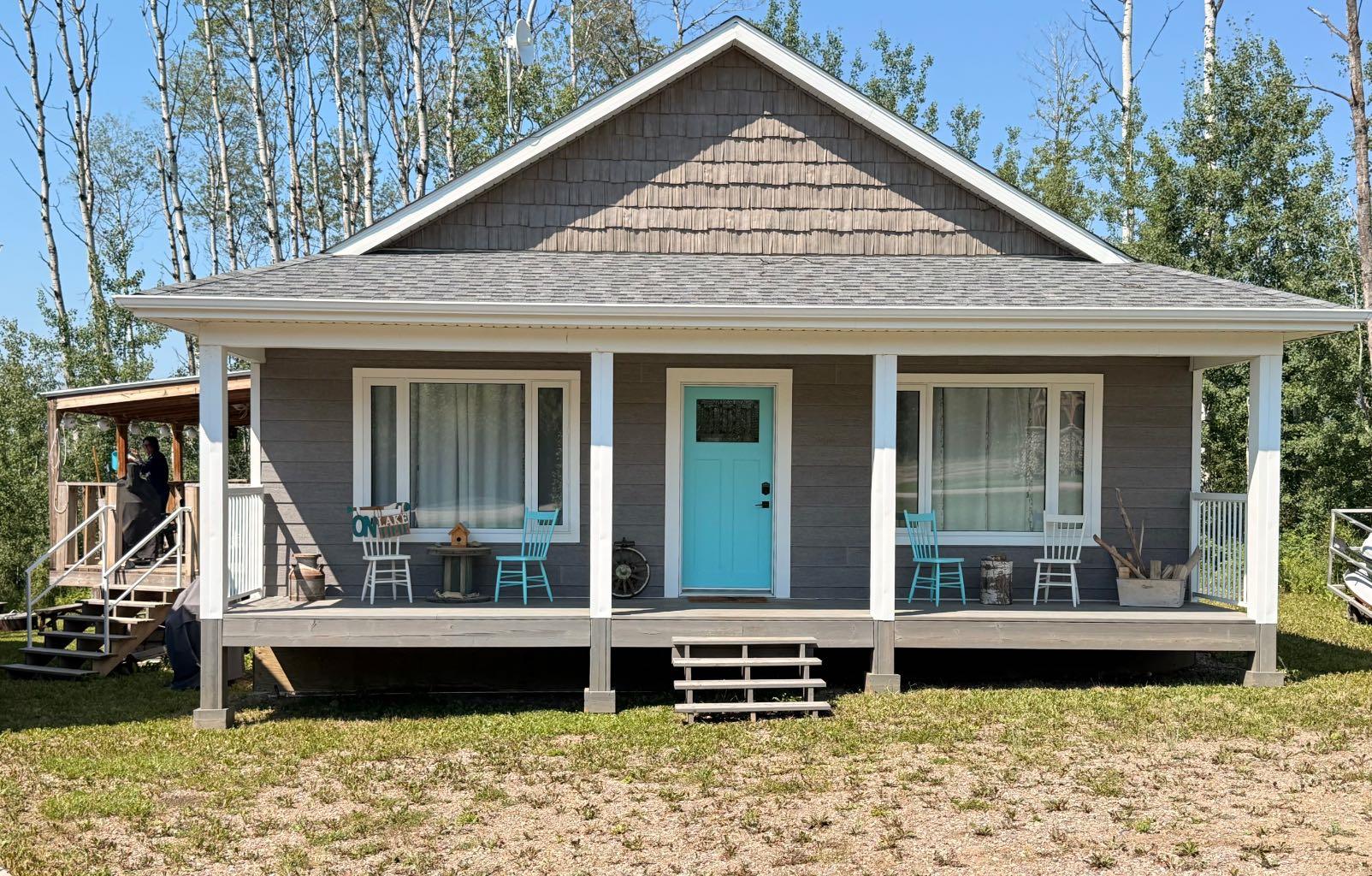 Residential in Lac Des Iles 2