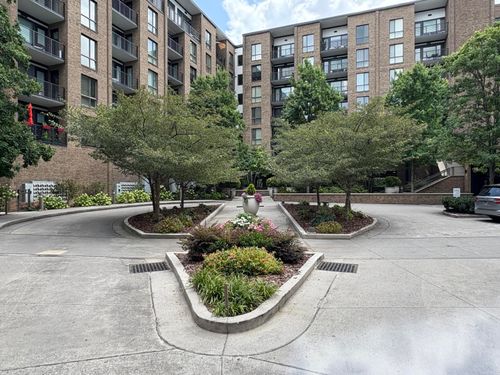 200 Manufacturers Rd, Chattanooga, TN, 37405-3338 | Card Image