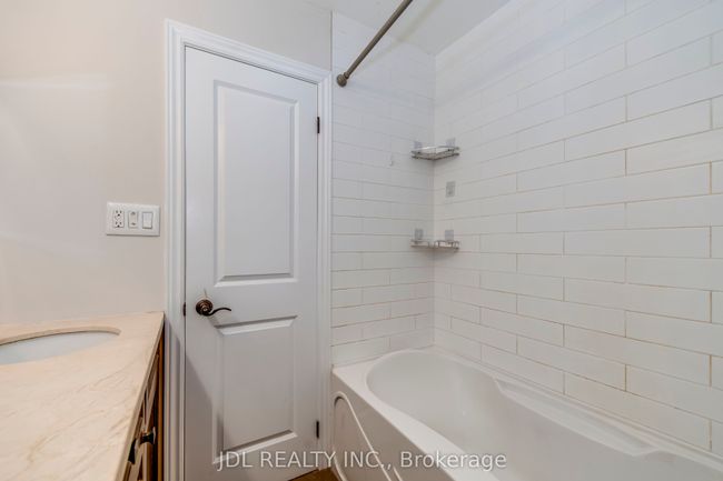 1266 Lambeth Rd, House other with 4 bedrooms, 3 bathrooms and 3 parking in Oakville ON | Image 22