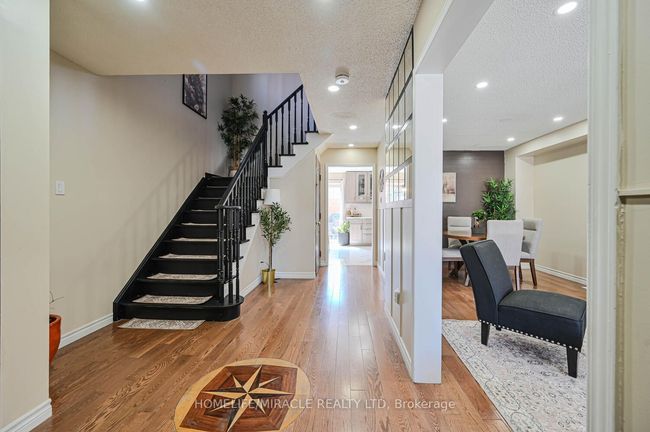 22 Cranberry Cres, House other with 5 bedrooms, 4 bathrooms and 5 parking in Brampton ON | Image 9