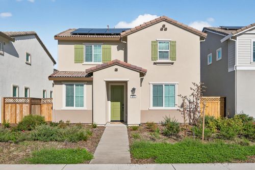 672 Whitewater Way, West Sacramento, CA, 95605-2915 | Card Image