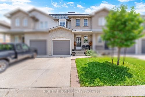 14-104 Frances Ave, Stoney Creek, ON, L8E5X3 | Card Image