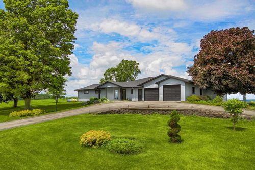 4190 County Road Mm, COON VALLEY, WI, 54623-9506 | Card Image
