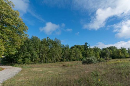 22 W Harbour Rdg, Maple City, MI, 49664-8713 | Card Image