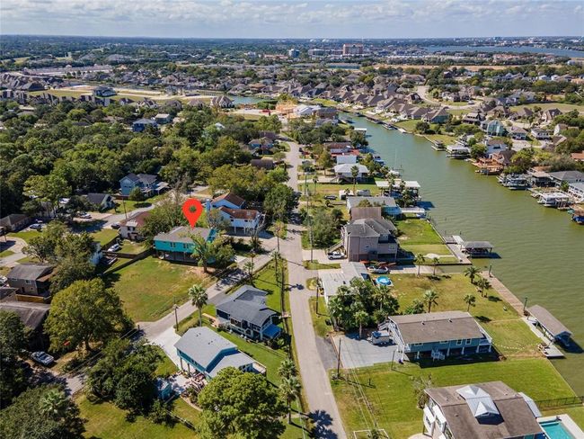 2113 Knollwood St, House other with 4 bedrooms, 2 bathrooms and null parking in Kemah TX | Image 37