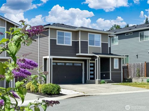 2306 115th Dr Se, Lake Stevens, WA, 98258-9375 | Card Image