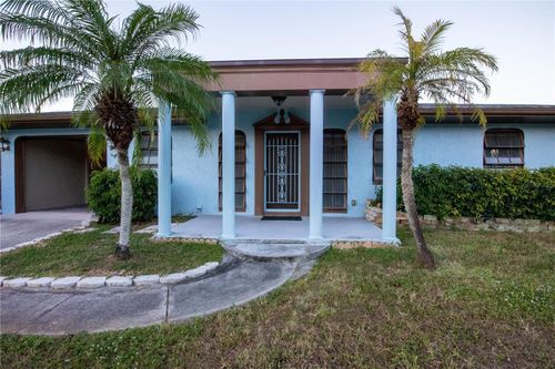 128 Bedford Dr Ne, PORT CHARLOTTE, FL, 33952-8107 | Card Image