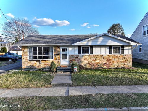 218 Mowry St, Danville, PA, 17821-2150 | Card Image