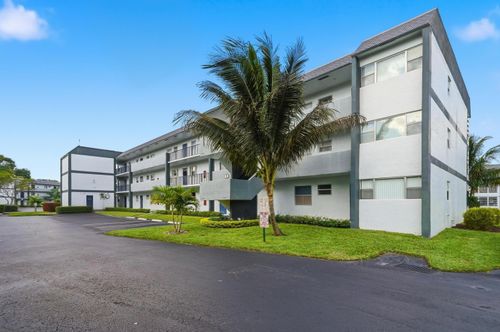 n302-8330 Sands Point Blvd, Tamarac, FL, 33321-3826 | Card Image