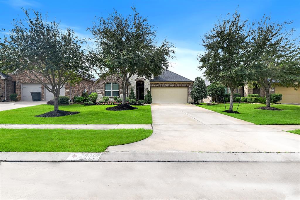 Pinnacle Ridge Dr, Katy, TX 77494
