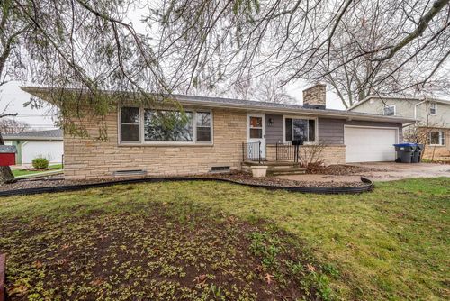 956 Bridgewood Drive, NEENAH, WI, 54956 | Card Image