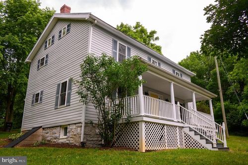169 E Creek Rd, TOMS BROOK, VA, 22660-1849 | Card Image