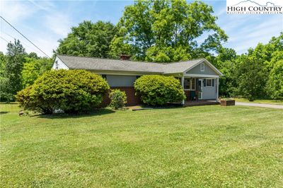 116 Pardue Street, House other with 3 bedrooms, 1 bathrooms and null parking in Yadkinville NC | Image 3