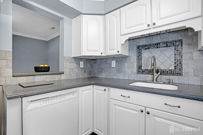 22 Colleen Ct, Townhouse with 2 bedrooms, 3 bathrooms and null parking in Kendall Park NJ | Image 19