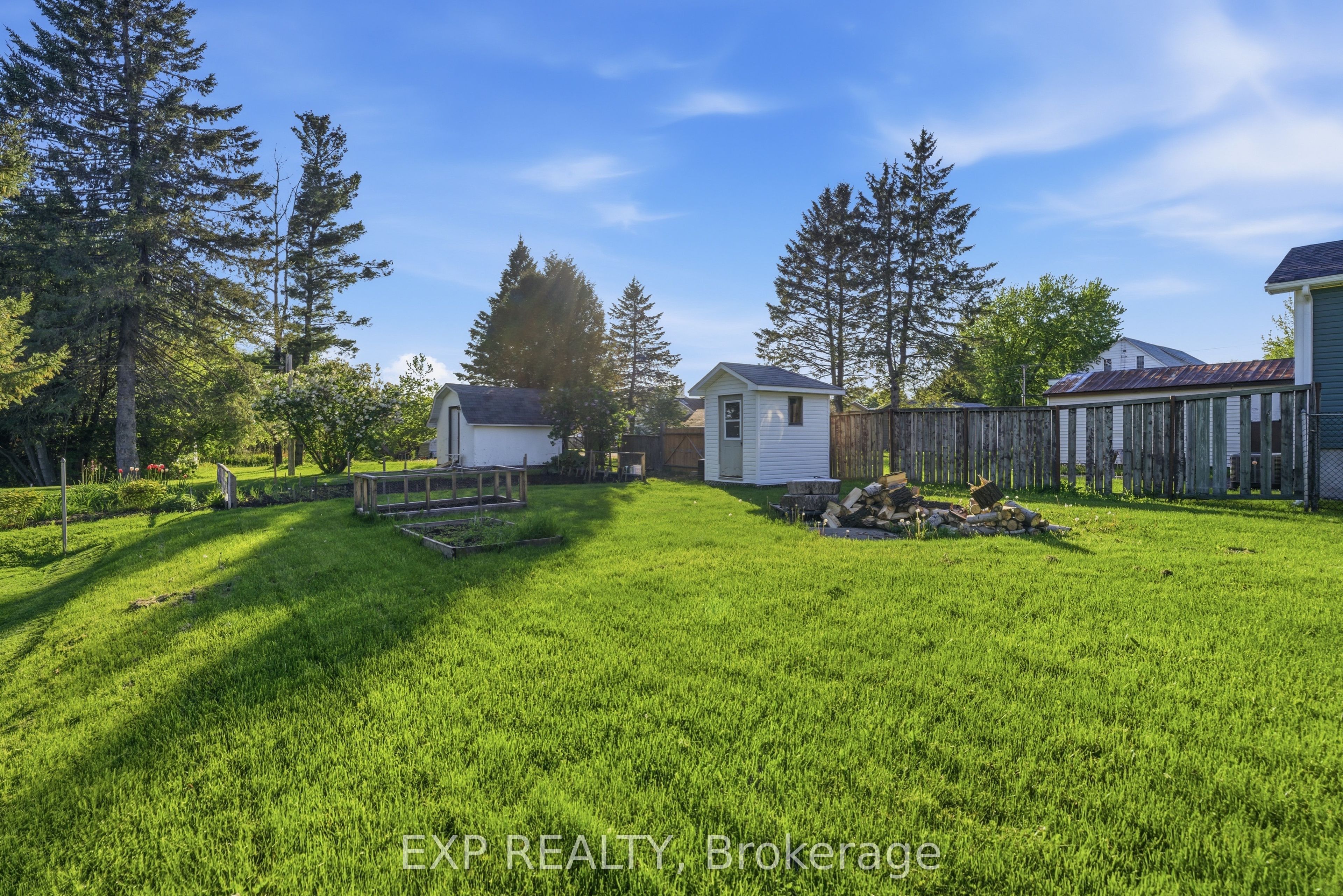 Residential in Clarence-Rockland 4