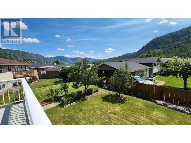 3900 Woodland Dr, House other with 3 bedrooms, 3 bathrooms and 3 parking in Trail BC | Image 46