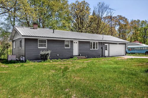 3868 S Riverview Drive S, Newfield Township, MI, 49421 | Card Image