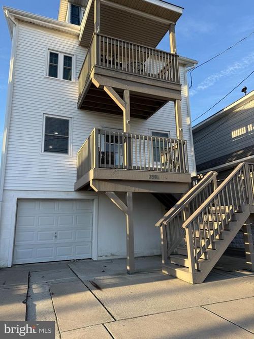 a-230 W Magnolia Ave, Wildwood, NJ, 08260-2456 | Card Image