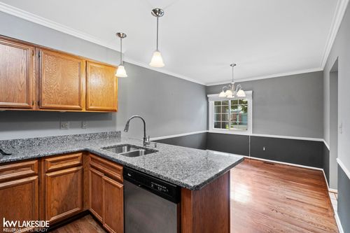 45606 Bristol Bay, Macomb, MI, 48044-3827 | Card Image
