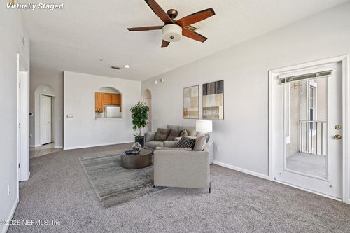 8209-7801 Point Meadows Dr, JACKSONVILLE, FL, 32256-9133 | Card Image