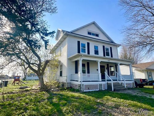 803 N State St, Litchfield, IL, 62056-1401 | Card Image