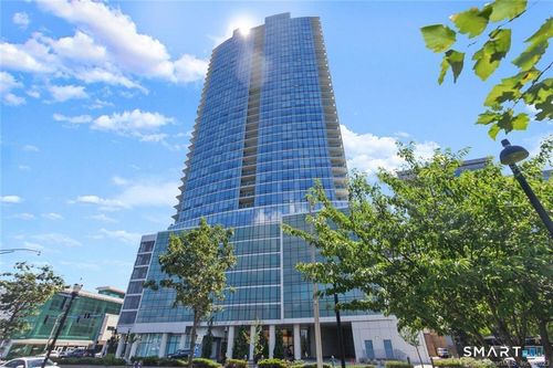 8e-1 Broad St, Stamford, CT, 06901-2332 | Card Image