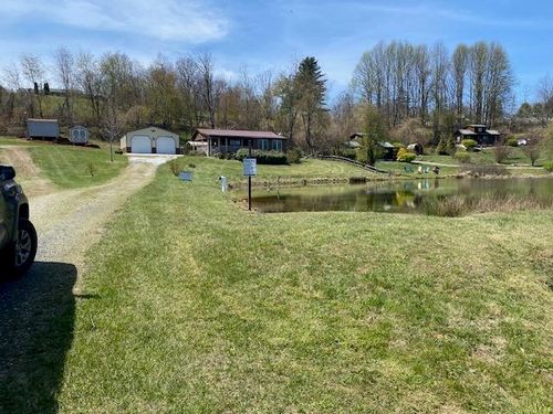 516 Volunteer Rd., Fancy Gap, VA, 24328 | Card Image