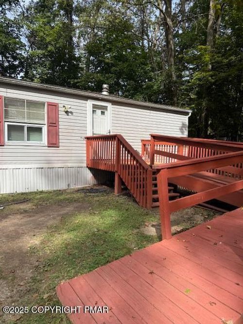 7 Gooseberry Dr, Effort, PA, 18330-8131 | Card Image