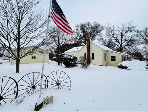 423 Atwood Ave, Rockford, IL, 61102-1316 | Card Image