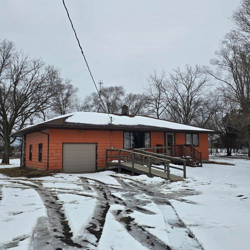 1905 Cleveland Ave Avenue, Charles City, IA, 50616 | Card Image