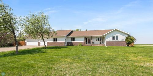 342 3rd Ave N, Casselton, ND, 58012-3127 | Card Image