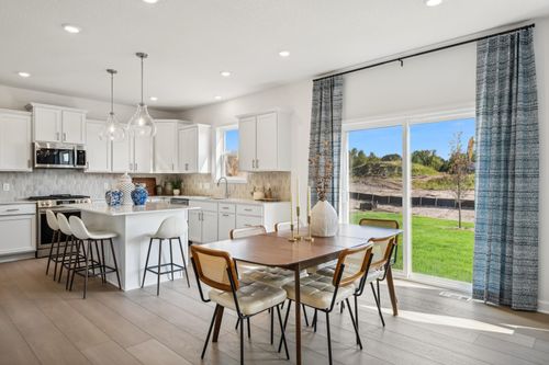 8879 Periwinkle Blvd, Woodbury, MN, 55129-6407 | Card Image