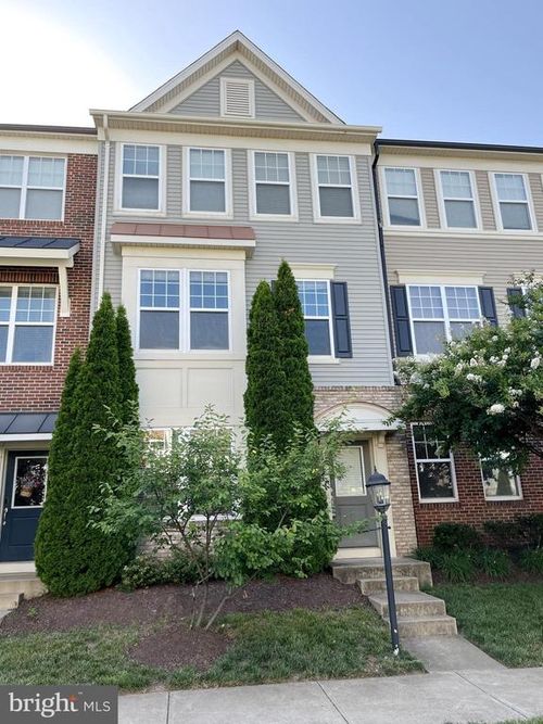 44035 Peirosa Ter, CHANTILLY, VA, 20152-6124 | Card Image
