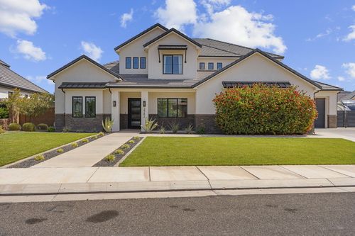 2542 E Arbor Dr, St George, UT, 84790-1348 | Card Image