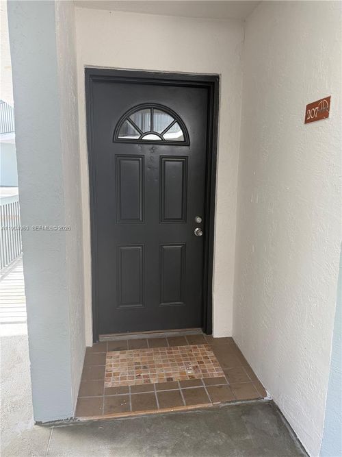 apt-307-6272 Nw 186th St, Hialeah, FL, 33015-6052 | Card Image