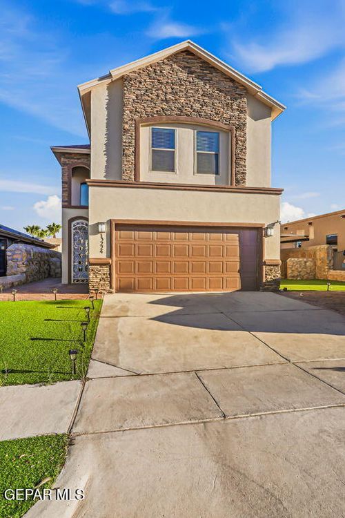 13224 Emerald Hills St, Horizon City, TX, 79928-2521 | Card Image