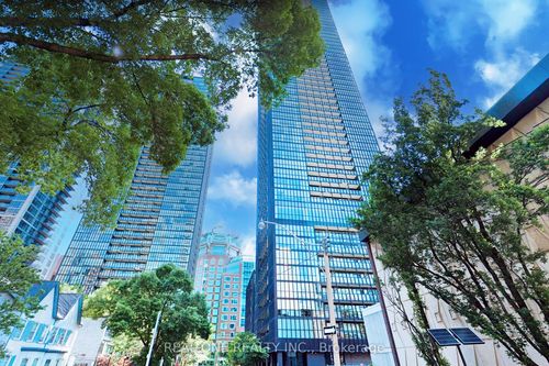 1801-101 Charles St E, Toronto, ON, M4Y0A9 | Card Image