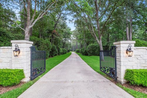 20010 Timber Ridge Dr, Magnolia, TX, 77355-4965 | Card Image