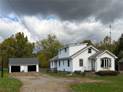 7091 Warren Sharon Rd, Brookfield, OH, 44403-9664 | Card Image