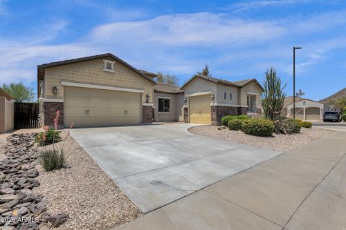 2403 E Robb Ln, Phoenix, AZ, 85024-5251 | Card Image