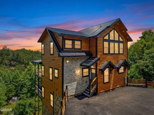 3262 Pine Peak Way, Sevierville, TN, 37862 | Card Image