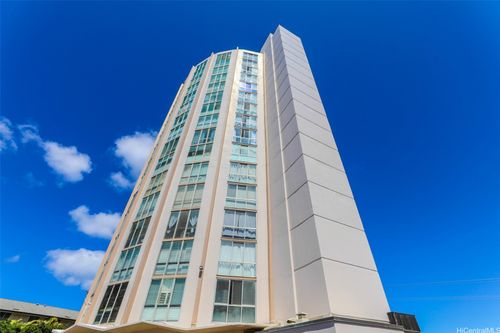 202-1139 9th Ave, Honolulu, HI, 96816-2420 | Card Image