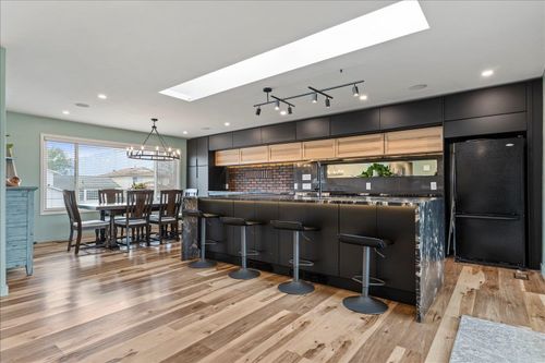 6531 Wiltshire St, Chilliwack, BC, V2R1P8 | Card Image