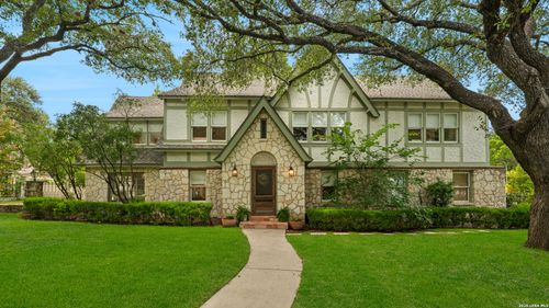 137 Park Dr, Olmos Park, TX, 78212-2506 | Card Image
