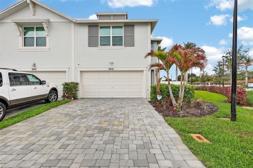 5610 Se Edgewater Cir, Stuart, FL, 34997-3500 | Card Image