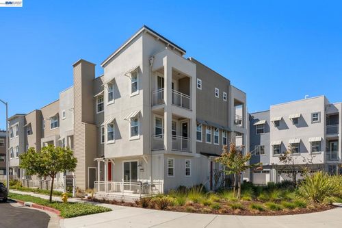 37677 Bay Breeze St, Newark, CA, 94560-7323 | Card Image