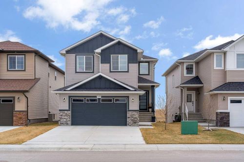 838 Edgefield St, Strathmore, AB, T1P0H6 | Card Image