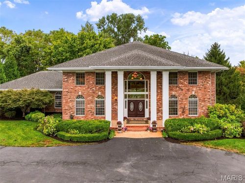 12923 Conway Rd, Creve Coeur, MO, 63141-8508 | Card Image